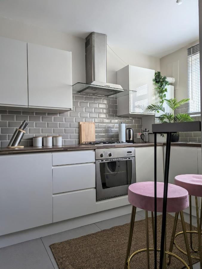 1bd With Balcony In Hoxton - Zone 1 Londra
